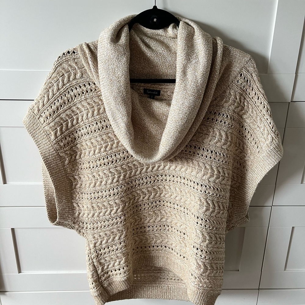 Splendid knitted, short sleeved sweater, size xs